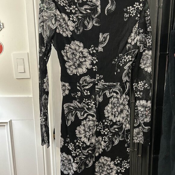 GUESS black and white floral mini dress - Picture 2 of 3